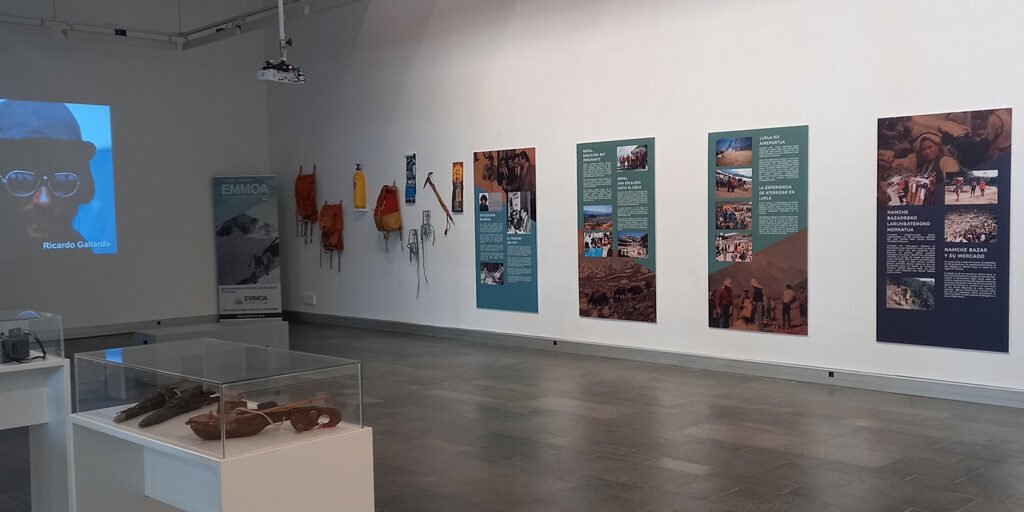 Exposición Primera Expedición Vasca al Everest. Sala Amárica
