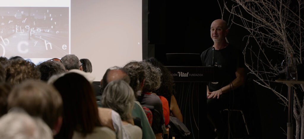 Charla "El sentido de imaginar", Juan Arrosagaray