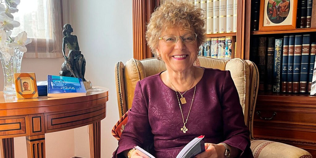 María Asunción San Miguel Arteaga, "Eres mar"
