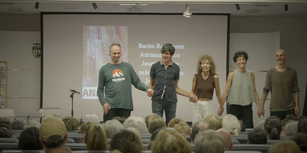 Cita con la poesía comenzó el nuevo curso con Anakek y su espectáculo "Libélula"