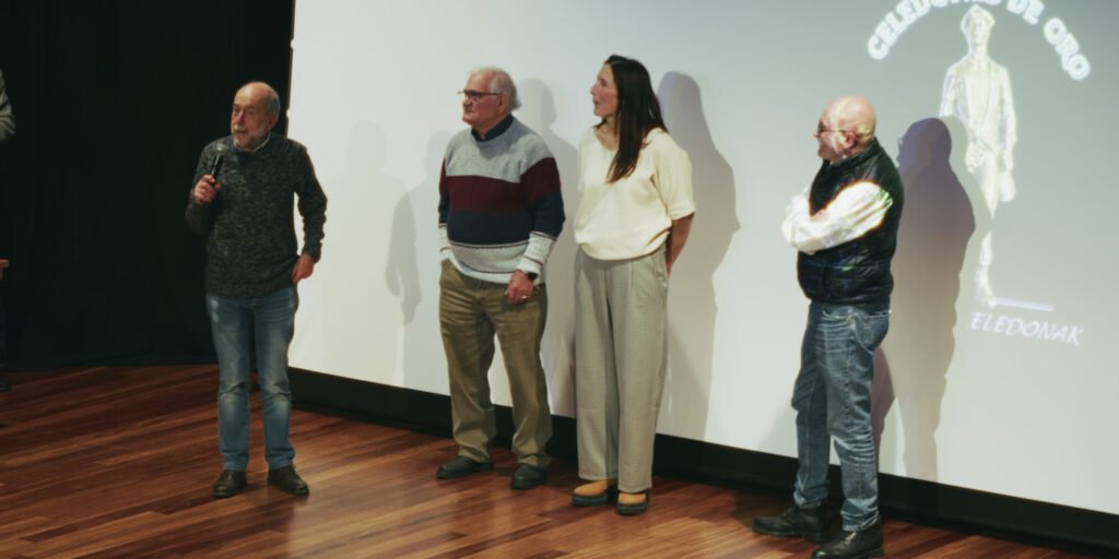 Maider Unda recibe el homenaje de Celedones de Oro en una emotiva cita navideña