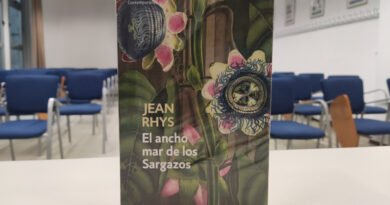 La loca del ático, tintes autobiográficos y calor asfixiante