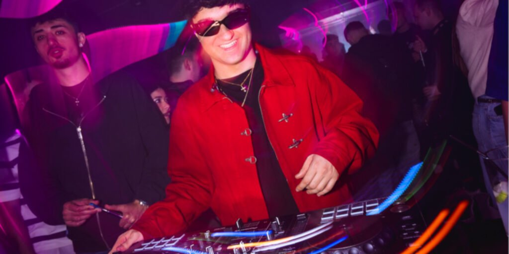 Aitor Piornedo: de la batería a la cabina, la psicología de pista del DJ que hace vibrar Bilbao y Madrid