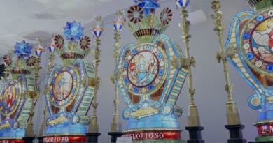La Blanca se ilumina entre faroles, vidrieras y colores