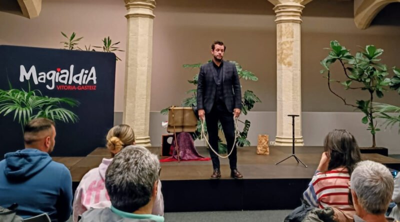 Alejandro El Loco y su árbol (III). Magialdia
