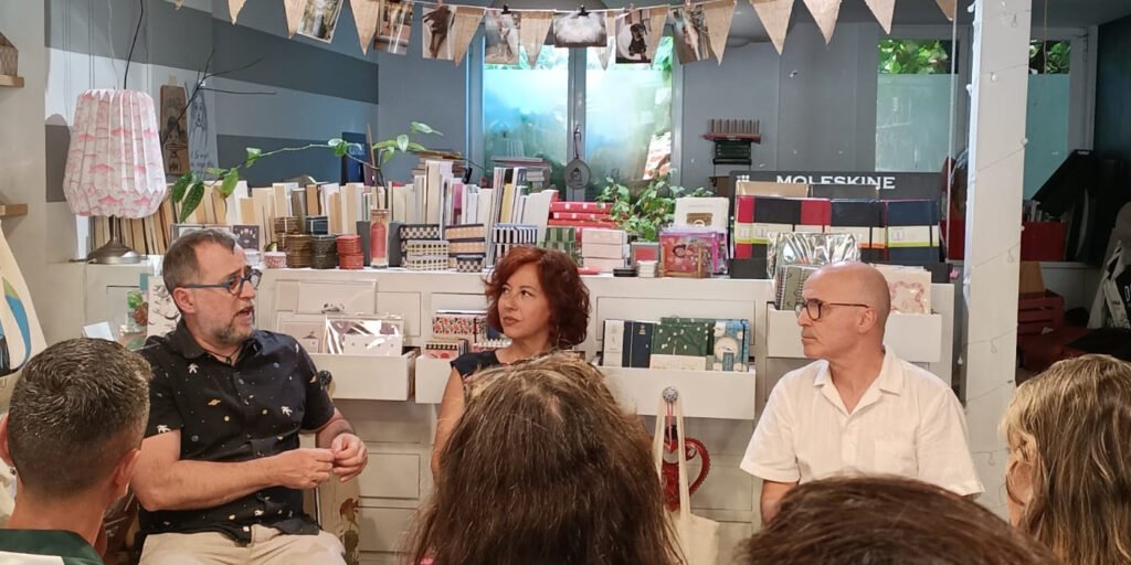 Mónica Picorel presentó en Vitoria «Fui un árbol en un balcón minúsculo», una mirada poética a la resistencia y la vida